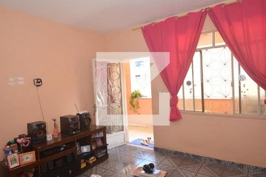 Sala de casa à venda com 2 quartos, 247m² em Irajá, Rio de Janeiro