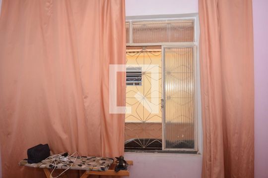 Quarto 1 de casa à venda com 2 quartos, 247m² em Irajá, Rio de Janeiro