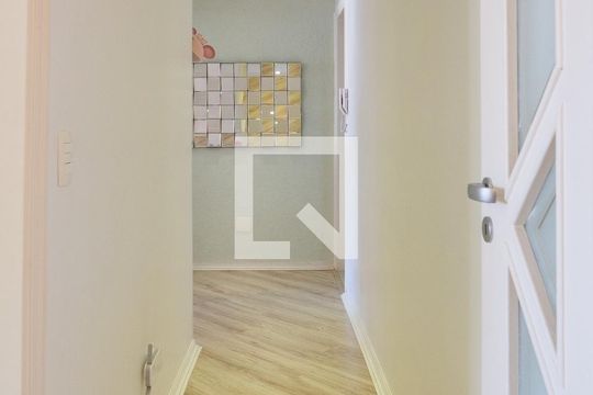 Corredor de apartamento para alugar com 3 quartos, 160m² em Perdizes, São Paulo