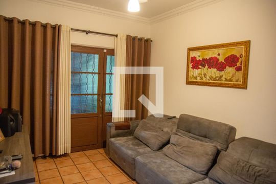 Sala de casa à venda com 3 quartos, 290m² em Vila Paraíso, Campinas