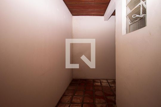 Quarto de Serviço de casa à venda com 2 quartos, 110m² em Nonoai, Porto Alegre