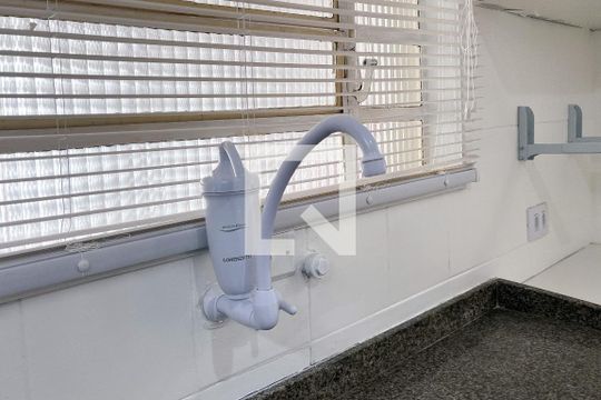 Cozinha de casa para alugar com 1 quarto, 55m² em Vila Nova Conceição, São Paulo