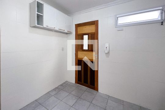 Cozinha de casa para alugar com 1 quarto, 55m² em Vila Nova Conceição, São Paulo