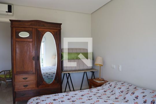Quarto de apartamento para alugar com 1 quarto, 60m² em Ingleses do Rio Vermelho, Florianópolis