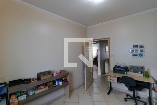 Quarto 01 (Casa 01) de casa para alugar com 4 quartos, 106m² em Vila Paraiso, Campinas