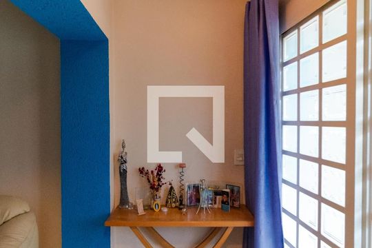 Hall de Entrada (Casa 01) de casa para alugar com 4 quartos, 106m² em Vila Paraiso, Campinas