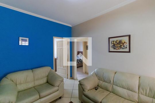 Casa para alugar com 4 quartos, 106m² em Vila Paraiso, Campinas