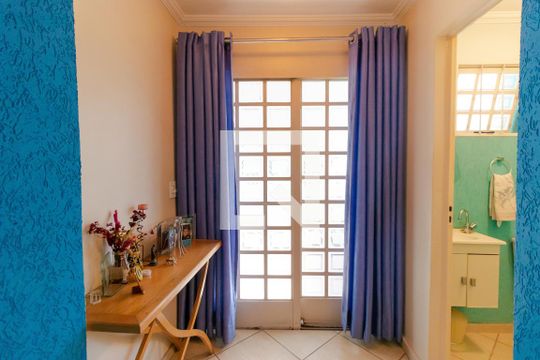 Hall de Entrada (Casa 01) de casa para alugar com 4 quartos, 106m² em Vila Paraiso, Campinas