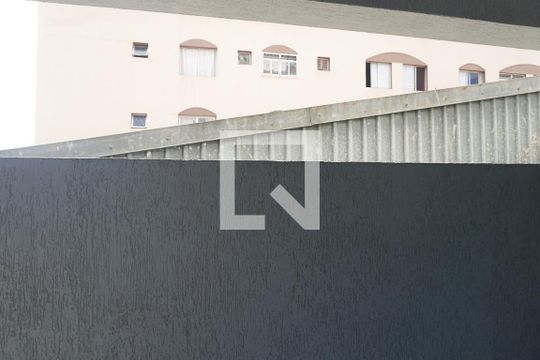 Vista da Cozinha e Lavanderia de apartamento para alugar com 1 quarto, 35m² em Parque Boturussu, São Paulo