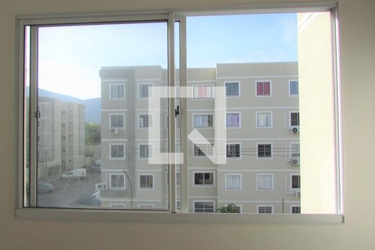 Janela da Sala de apartamento à venda com 2 quartos, 44m² em Campo Grande, Rio de Janeiro