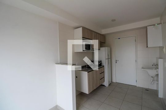 Sala/Cozinha de apartamento para alugar com 1 quarto, 29m² em Vila Ema, São Paulo