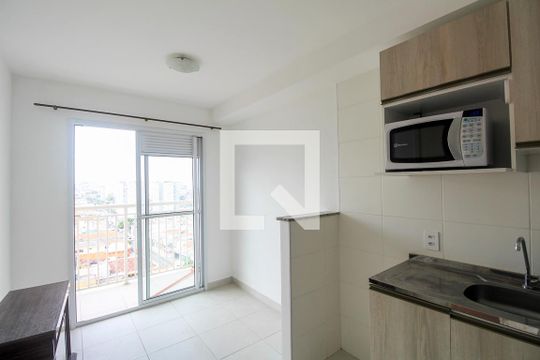 Sala/Cozinha de apartamento para alugar com 1 quarto, 29m² em Vila Ema, São Paulo