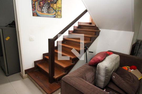 Sala de Estar de casa para alugar com 4 quartos, 1000m² em Morro Espirito Santo, Porto Alegre