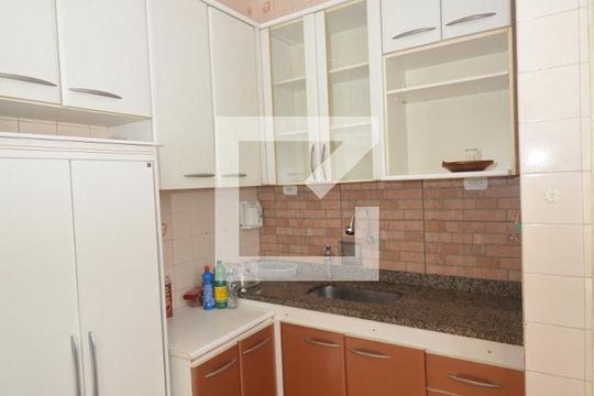 Cozinha de apartamento para alugar com 3 quartos, 117m² em Vila Valqueire, Rio de Janeiro