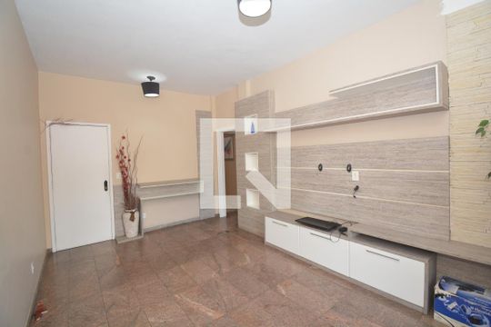 Sala de apartamento para alugar com 3 quartos, 117m² em Vila Valqueire, Rio de Janeiro