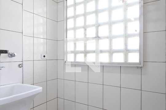 Área de Serviço de apartamento para alugar com 2 quartos, 62m² em Conceição, Osasco