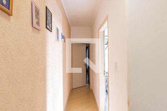 Corredor de casa à venda com 4 quartos, 175m² em Vila Gomes Cardim, São Paulo