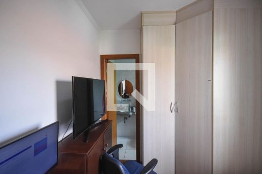 Suíte 1 de casa à venda com 3 quartos, 175m² em Vila Sonia, São Paulo