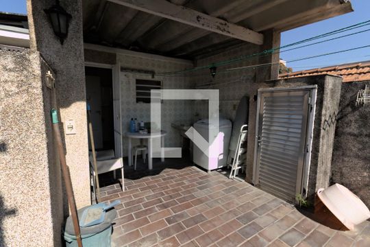 Área de Serviço de casa para alugar com 2 quartos, 240m² em Perdizes, São Paulo