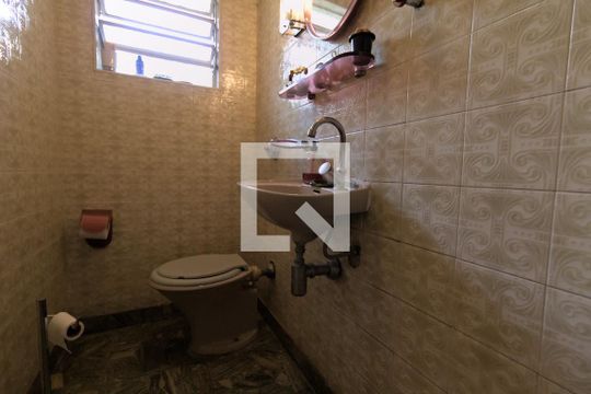Lavabo de casa para alugar com 2 quartos, 240m² em Perdizes, São Paulo