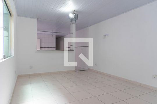 Casa para alugar com 2 quartos, 130m² em Parque Continental I, Guarulhos