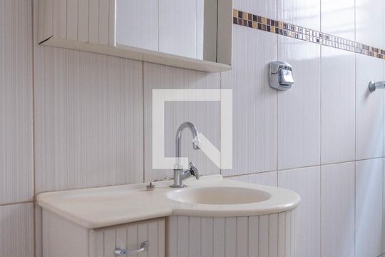 Casa para alugar com 2 quartos, 130m² em Parque Continental I, Guarulhos