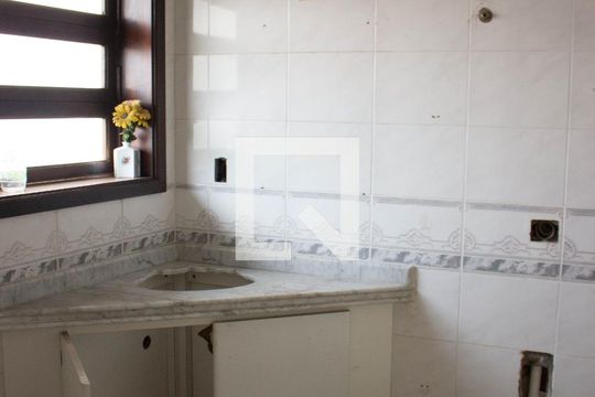 Banheiro da Suíte 1 de casa à venda com 3 quartos, 400m² em Jardim Nossa Senhora do Carmo, São Paulo