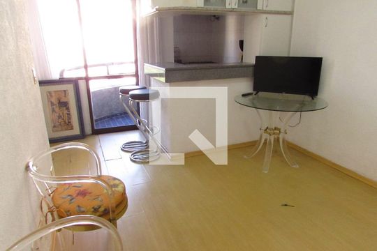Sala/Cozinha de apartamento para alugar com 1 quarto, 38m² em Vila Suzana, São Paulo