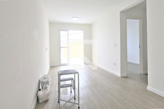 Apartamento à venda com 2 quartos, 56m² em Parque Continental Ii, Guarulhos