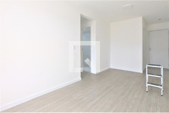 Sala de apartamento à venda com 2 quartos, 56m² em Parque Continental Ii, Guarulhos