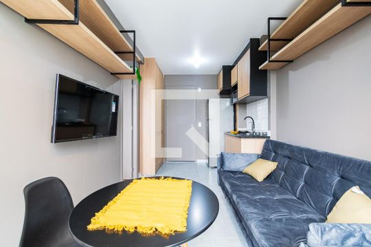 Sala de apartamento para alugar com 1 quarto, 30m² em Vila Guarani (z Sul), São Paulo