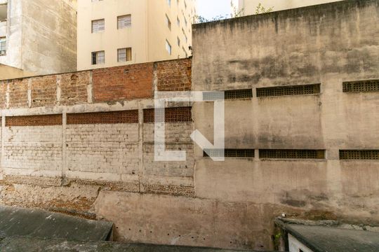 Vista do Quarto de apartamento para alugar com 1 quarto, 36m² em Aclimação, São Paulo