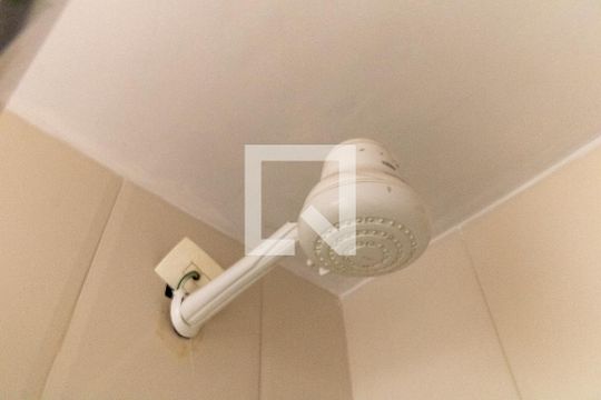 Banheiro de apartamento para alugar com 1 quarto, 36m² em Aclimação, São Paulo