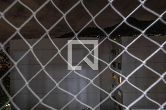 Quarto 2 Vista de apartamento à venda com 3 quartos, 74m² em Tijuca, Rio de Janeiro