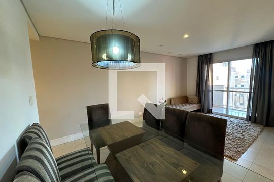 Sala de apartamento para alugar com 2 quartos, 91m² em Tamboré, Barueri