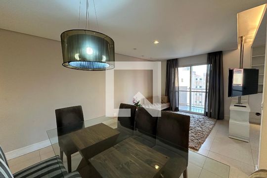 Sala de apartamento para alugar com 2 quartos, 91m² em Tamboré, Barueri