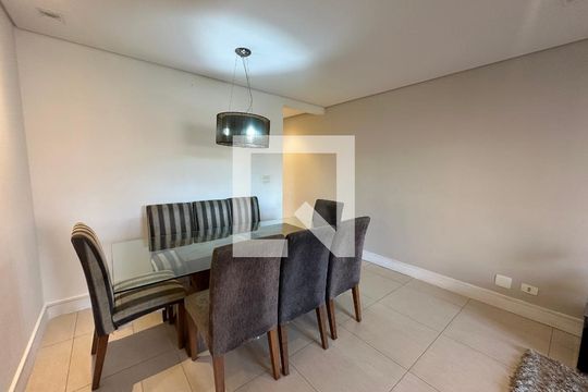 Sala de apartamento para alugar com 2 quartos, 91m² em Tamboré, Barueri