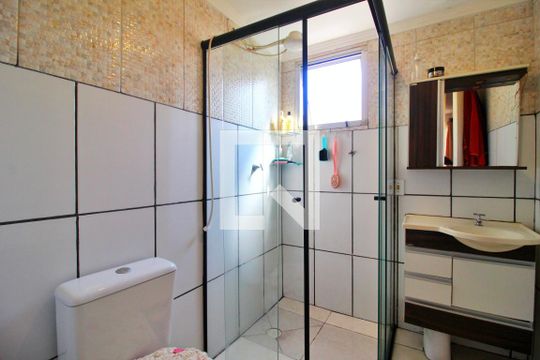 Banheiro de apartamento para alugar com 2 quartos, 100m² em Jardim Alzira Franco, Santo André