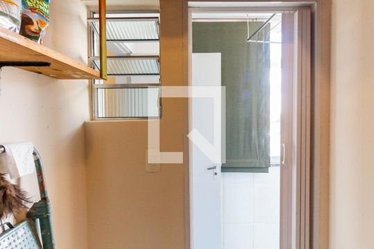 Despensa de apartamento à venda com 2 quartos, 77m² em Aclimação, São Paulo