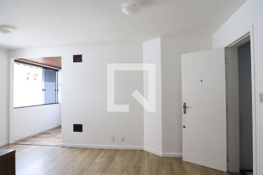 Apartamento para alugar com 2 quartos, 73m² em Canasvieiras, Florianópolis