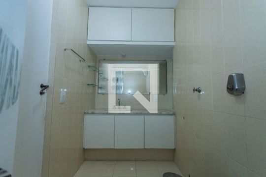 Banheiro de apartamento para alugar com 2 quartos, 100m² em Perdizes, São Paulo