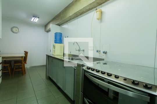Cozinha de apartamento para alugar com 2 quartos, 100m² em Perdizes, São Paulo