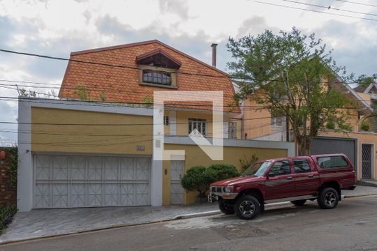 Fachada de casa à venda com 7 quartos, 700m² em Campo Belo, São Paulo
