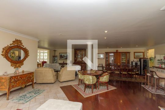 Sala de casa à venda com 7 quartos, 700m² em Campo Belo, São Paulo