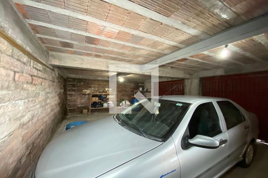 Garagem de casa à venda com 3 quartos, 150m² em Santo Afonso, Novo Hamburgo