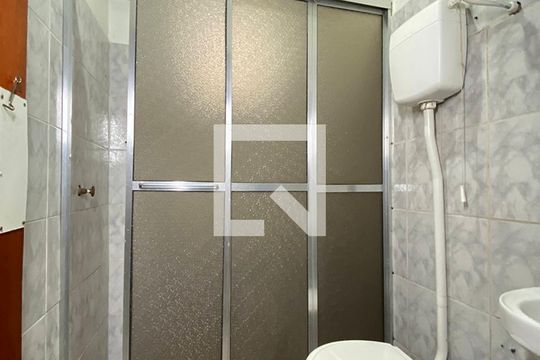 Banheiro de casa à venda com 3 quartos, 150m² em Santo Afonso, Novo Hamburgo