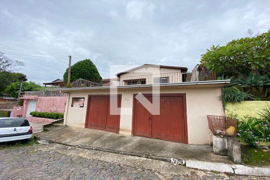 Fachada de casa à venda com 3 quartos, 150m² em Santo Afonso, Novo Hamburgo