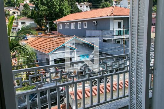 Suíte - Varanda   de casa para alugar com 3 quartos, 120m² em Vila Irmãos Arnoni, São Paulo