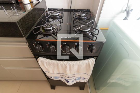 Cozinha de apartamento para alugar com 2 quartos, 43m² em Fundacao da Casa Popular, Campinas