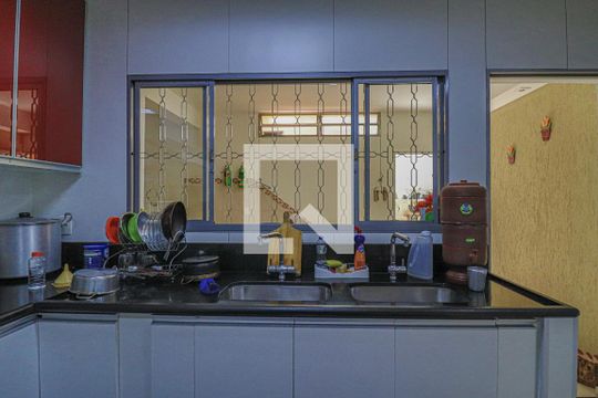Cozinha de casa à venda com 5 quartos, 1080m² em União, Belo Horizonte